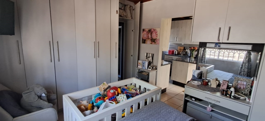 To Let 1 Bedroom Property for Rent in Abbotsford Eastern Cape